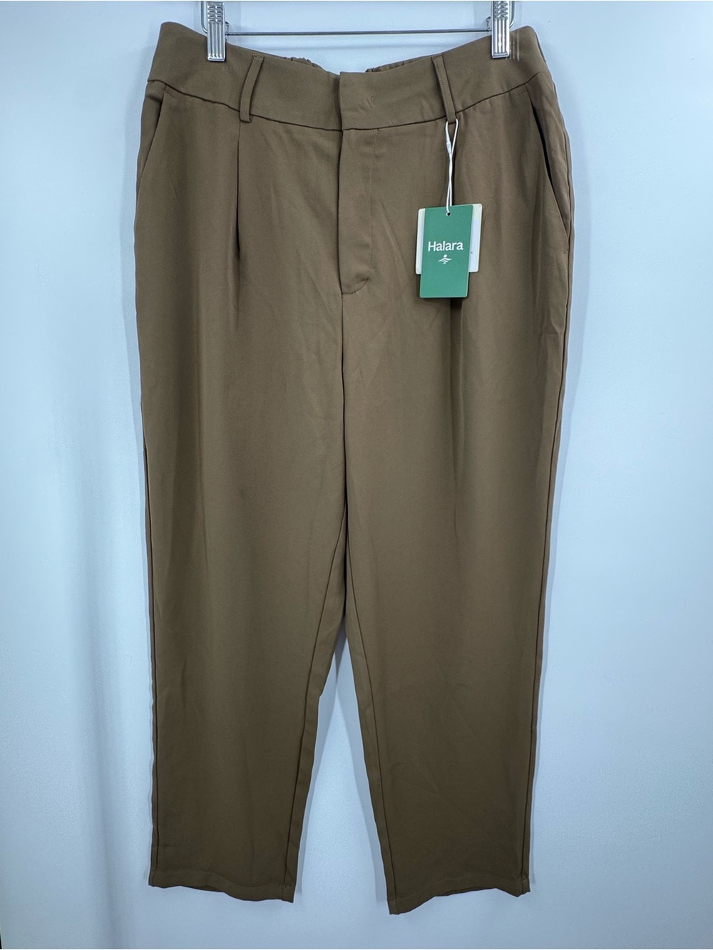 HALARA Men's Chino Pants in Olive